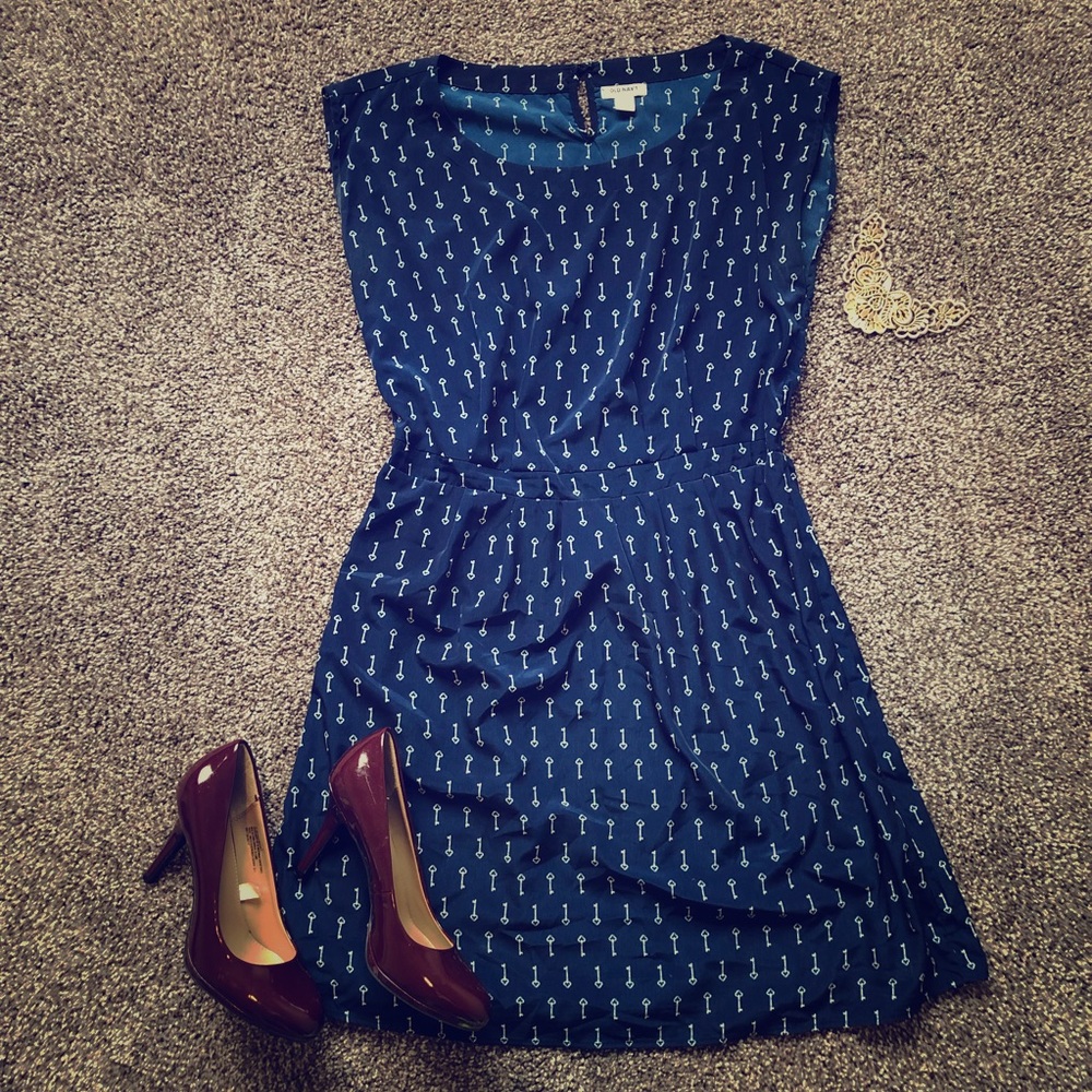 🚫🚫🚫SOLD🚫🚫🚫 Navy Key Pattern Dress